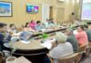 मतदाता पुनरीक्षण अभियान पर डीएम ने की दलों के प्रतिनिधियों से चर्चा