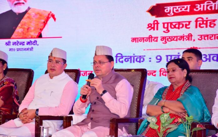 बाल वैज्ञानिकों के सवालों से रूबरू हुए मुख्यमंत्री, संवाद कर किया समाधान